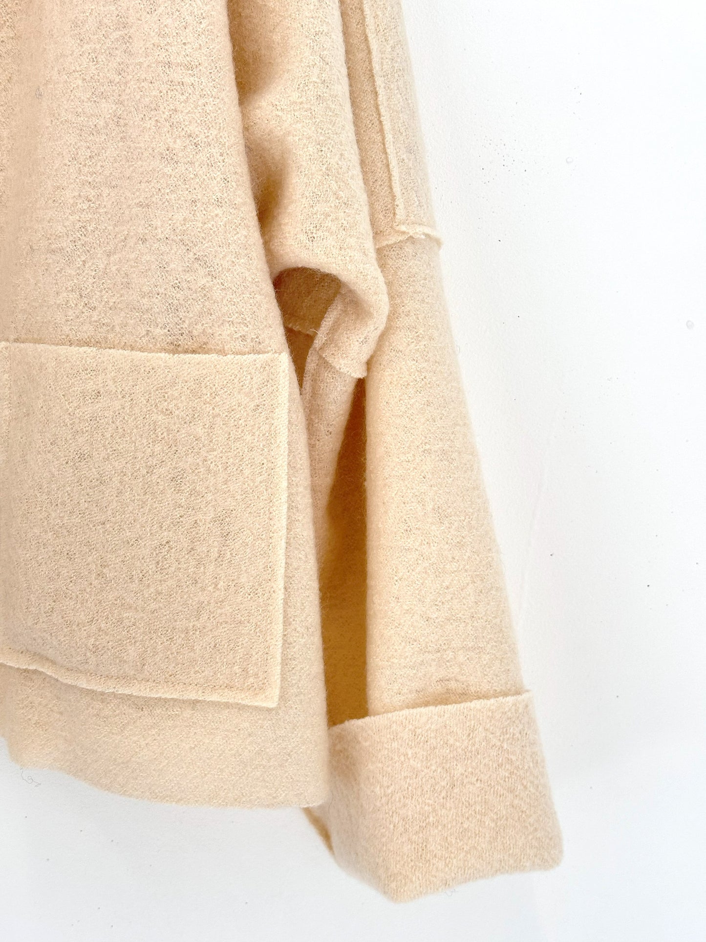 Coat - 19h00 | Human Soul |